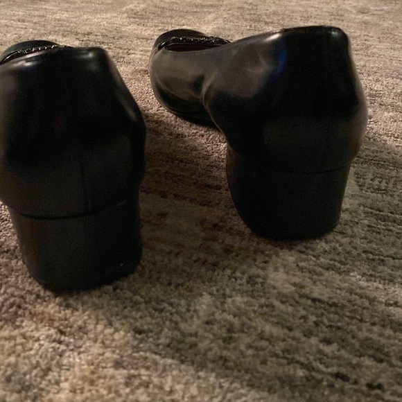 Salvatore Ferragamo Chic Black Leather Loafers with Silver buckle - size 9.5 - Picture 8 of 9